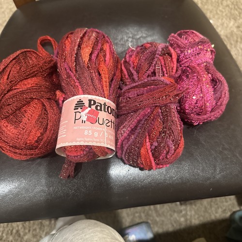 Skeins ruffle yarn 1 - 1, new
